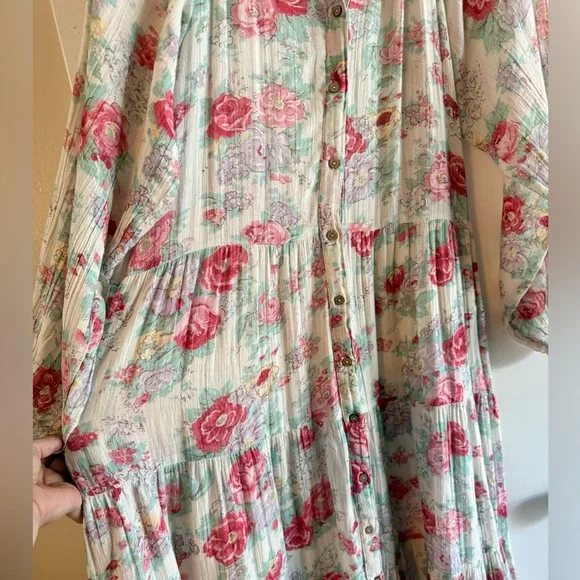 Maison Hotel Agustina Dress in Candy Roses - Picture 5 of 9